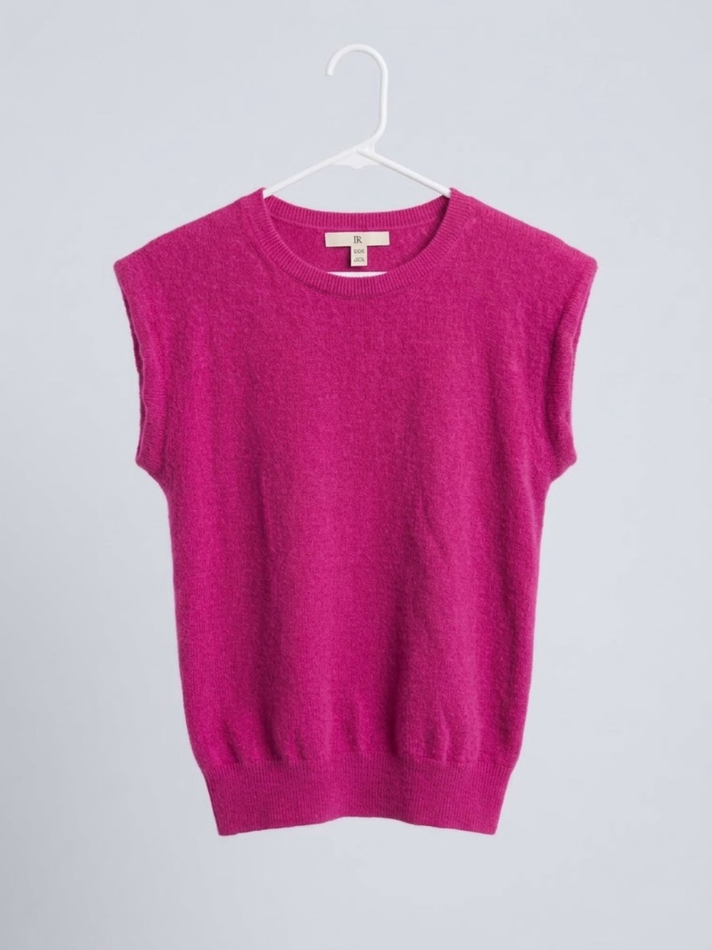 100% Cashmere Banana Republic Fuchsia Crewneck Sleeveless Sweater